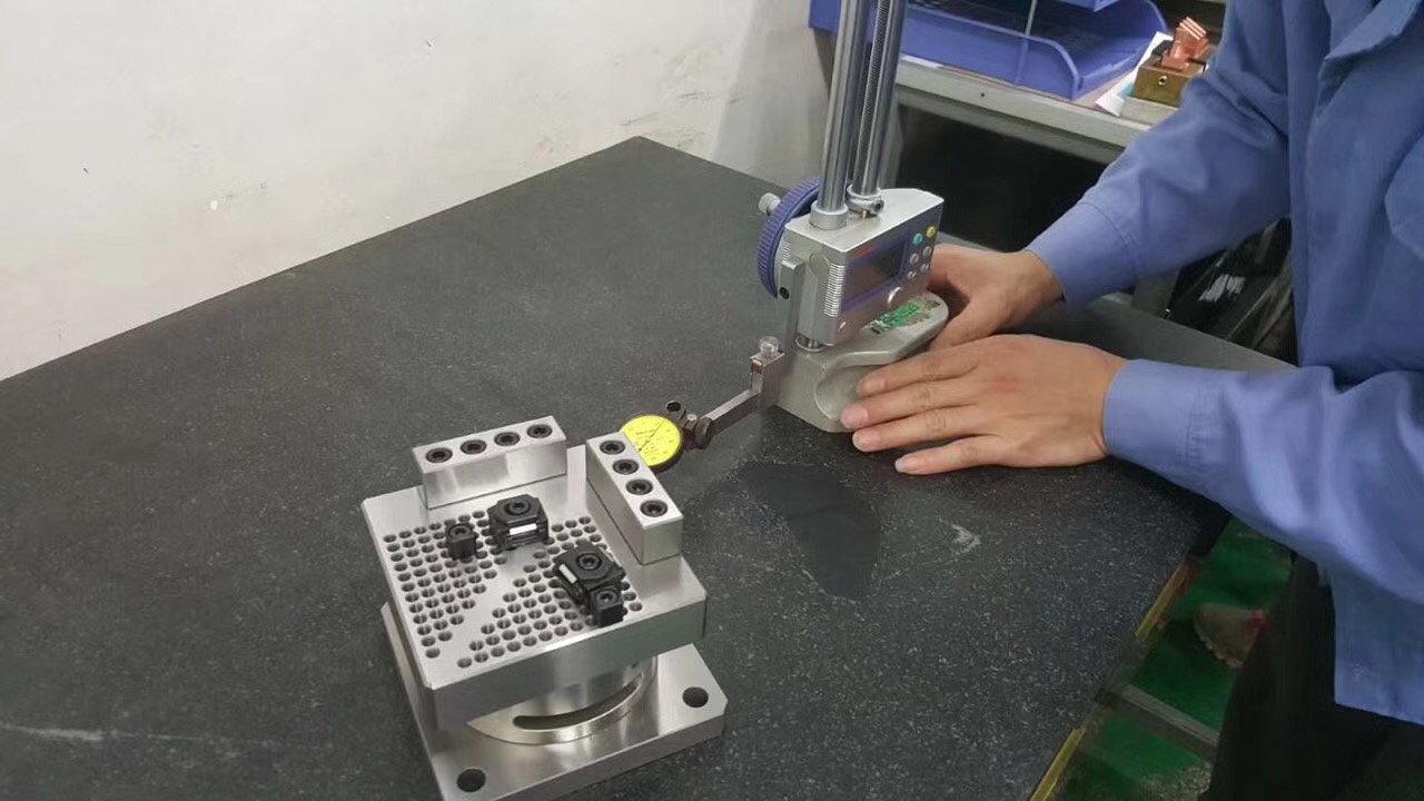 模具鑲嵌定位夾具